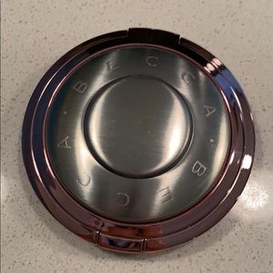 Becca high lighter in rose gold